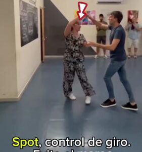 Video de clase salsa Juanlu y Belle